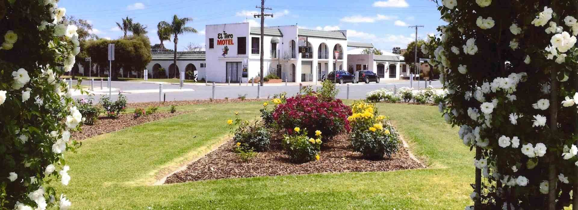 <span class="extrabold">El Toro</span> Motel… the place to stay in <span class="extrabold">Nurmurkah</span>.